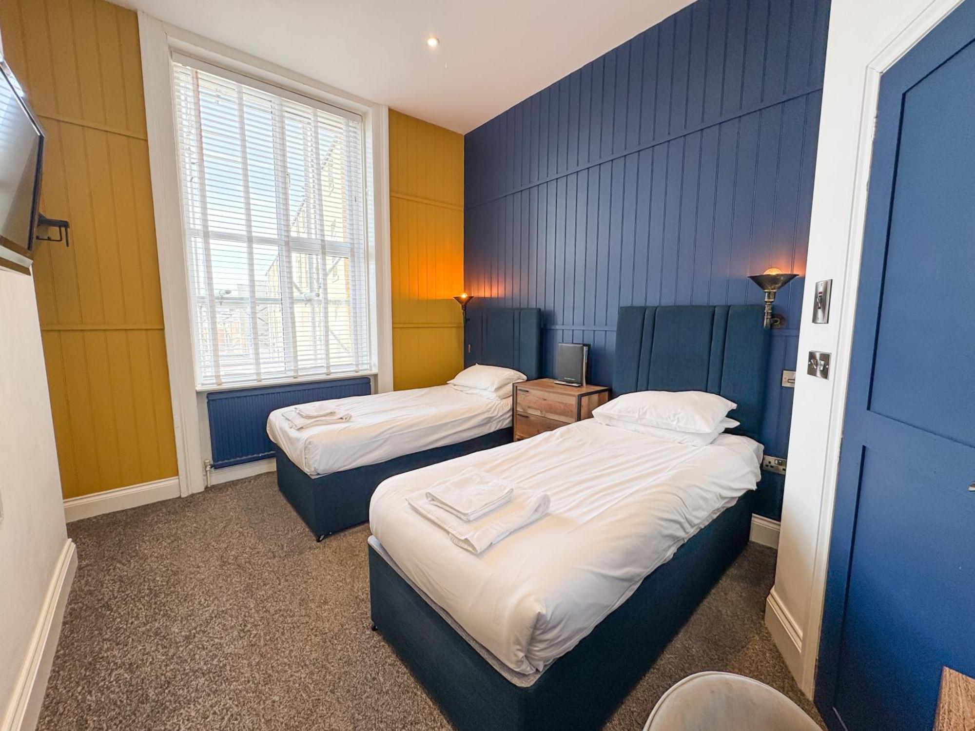 Delmont Hotel Scarborough Luaran gambar
